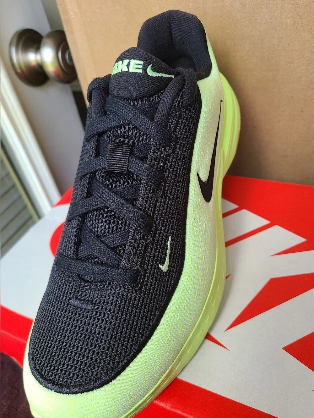 Nike Uplift SC Black/Barely Volt/Black Youth size 7 womens size 8.5